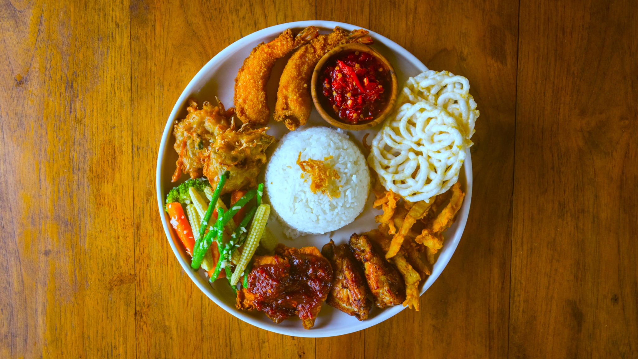 Tlaga Singha: Spa & Pool Day Pass (With Lunch)